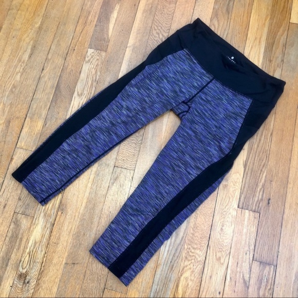 Athleta Purple & Black Crop Leggings Size Small - Picture 1 of 5